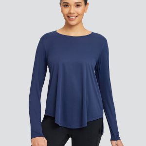 A Loose Crew Neck Long Sleeve T Shirt